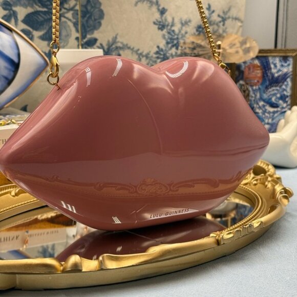 🆕 LULU GUINNESS 🧿 NWOT Antique Rose Iconic Lips Perspex Clutch on a Chain Bag - Picture 7 of 16
